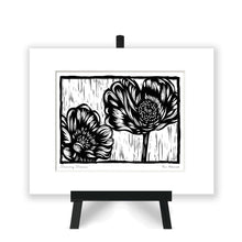 Load image into Gallery viewer, Flowers "Dancing Dreams" - US Giftware